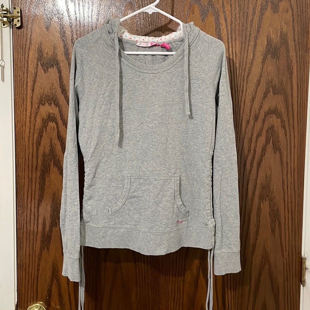 Roxy long sleeve w/hood size large